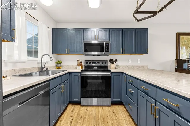 $395,000 | 3428 Tail Spin Drive, Colorado Springs, CO 80916