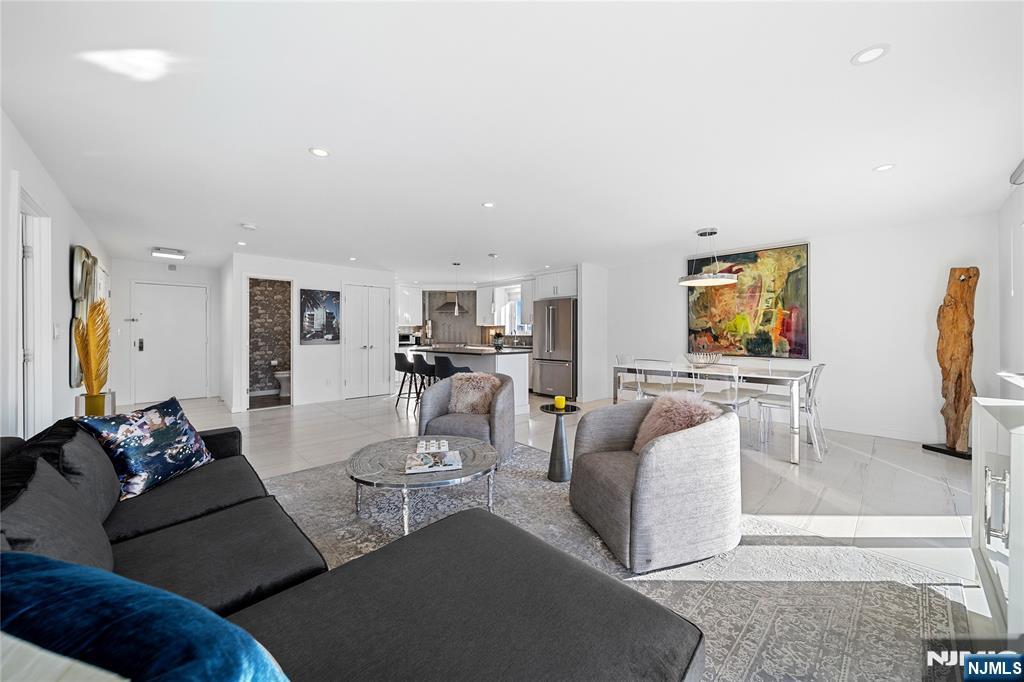 1077 River, Unit 805 Edgewater, NJ 07020 - Photo 11 of 31