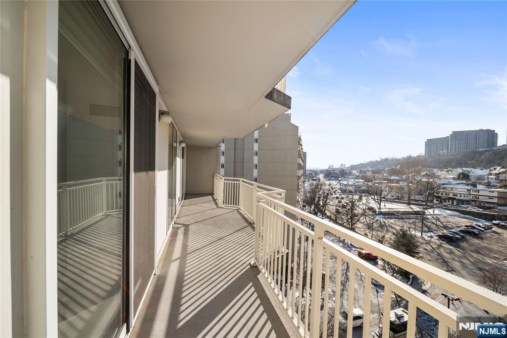 1077 River, Unit 805 Edgewater, NJ 07020 - Photo 23 of 31