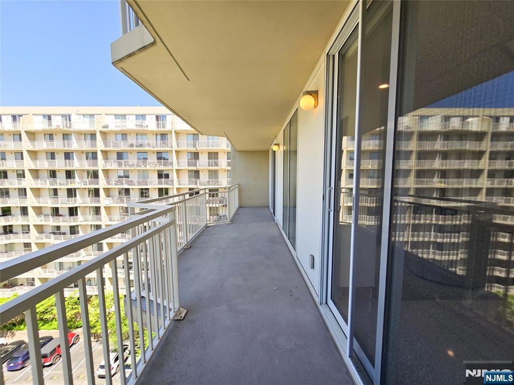 1077 River, Unit 805 Edgewater, NJ 07020 - Photo 24 of 31