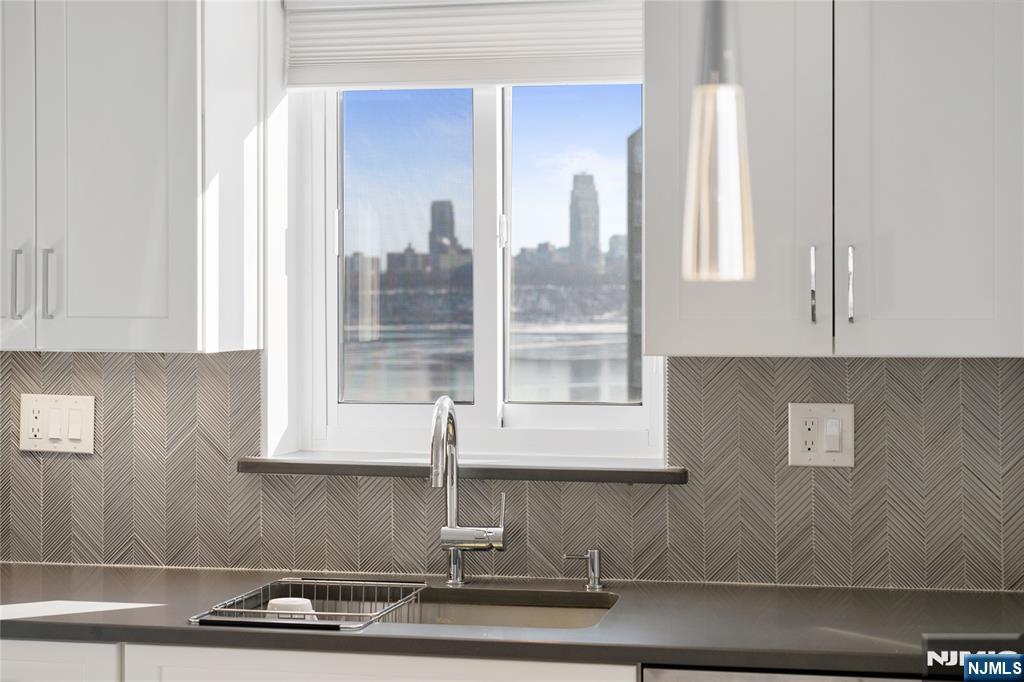 1077 River, Unit 805 Edgewater, NJ 07020 - Photo 7 of 31