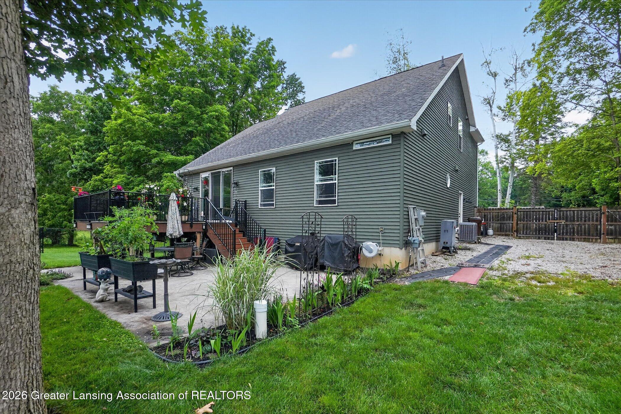 1695 West Solon Road Dewitt, MI 48820 - Photo 38 of 50 39-1695-W-Solon-Rd-WindowStill