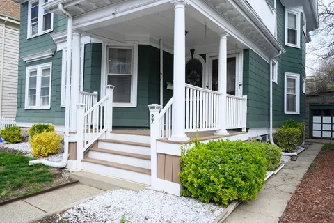 $1,299,000 | 27 Willis Street, Boston, MA 02125