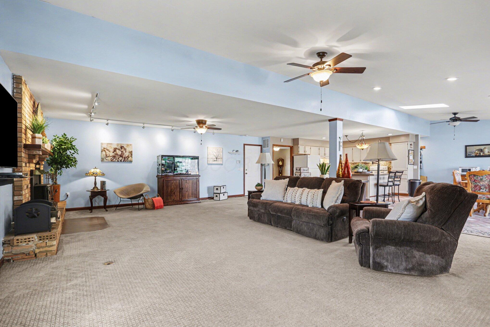 1879 Simpson Road London, OH 43140 - Photo 5 of 48 Gallery Image 5