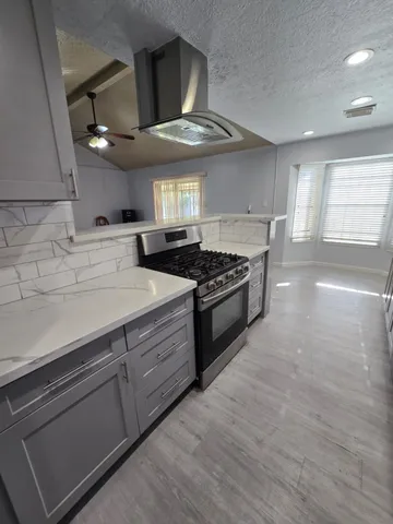 $175,000 | 11606 Glen Hollow, Houston, TX 77048