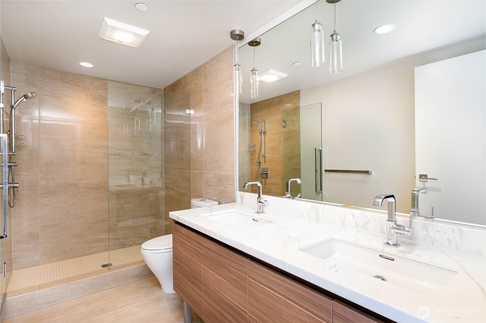 583 Battery Street, Unit 2802 Seattle, WA 98119 - Photo 11 of 30