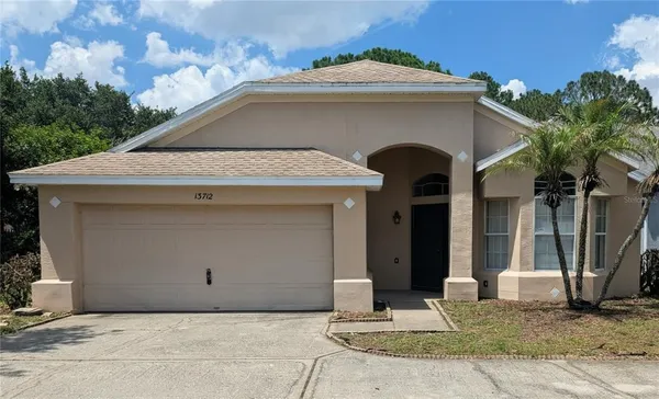$2,300 | 13712 Devlin Court, Orlando, FL 32837
