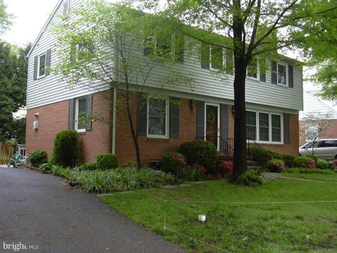812 Stoneleigh Road Baltimore, MD 21212 - Photo 1 of 21 Exterior (Main)