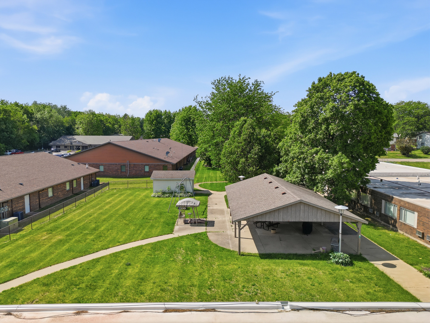 2601 Woodlawn Road Sterling, IL 61081 - Photo 6 of 43