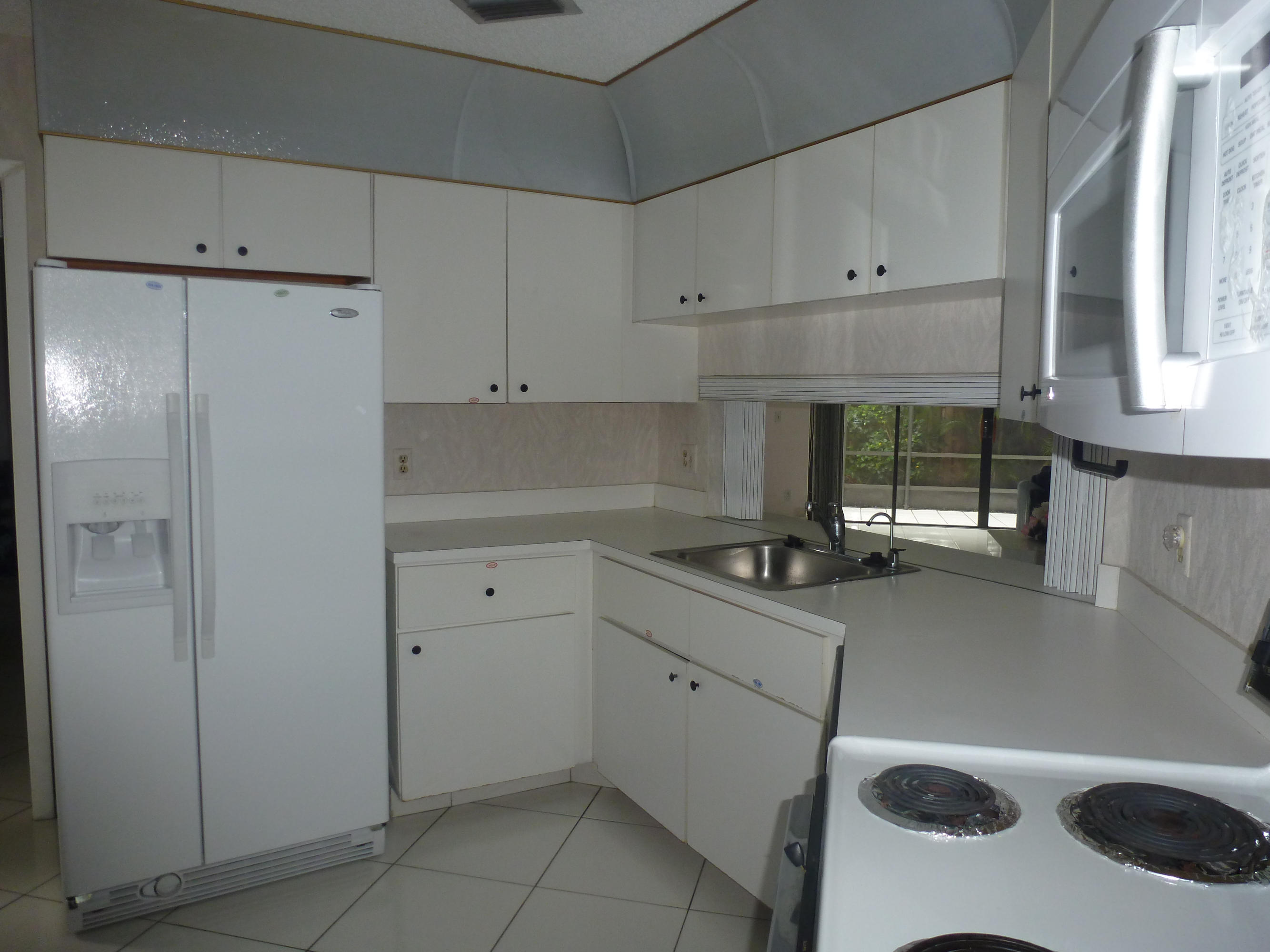 7460 Andorra Place Boca Raton, FL 33433 - Photo 14 of 15 KITCHEN