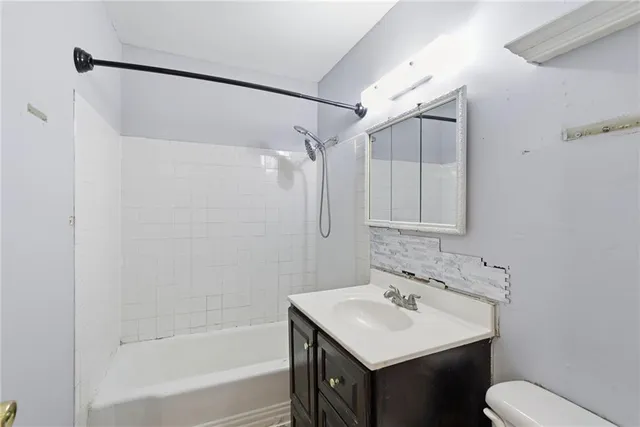 $130,000 | 8703 Manchester, Raytown, MO 64138