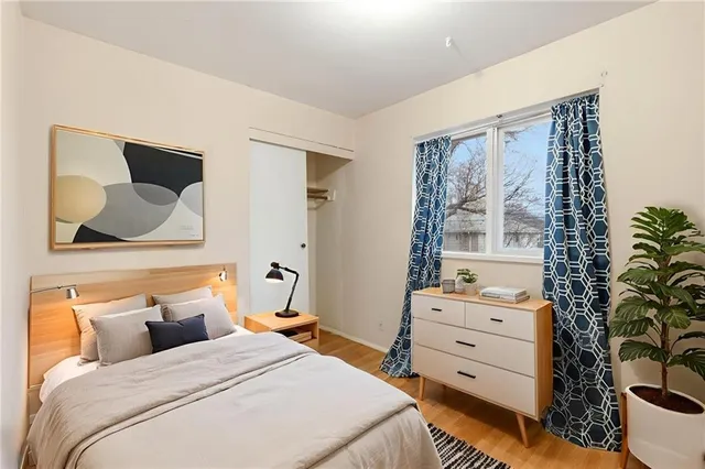 $130,000 | 8703 Manchester, Raytown, MO 64138