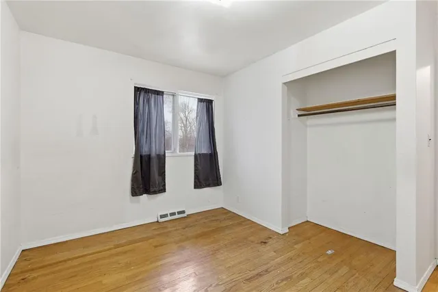 $130,000 | 8703 Manchester, Raytown, MO 64138