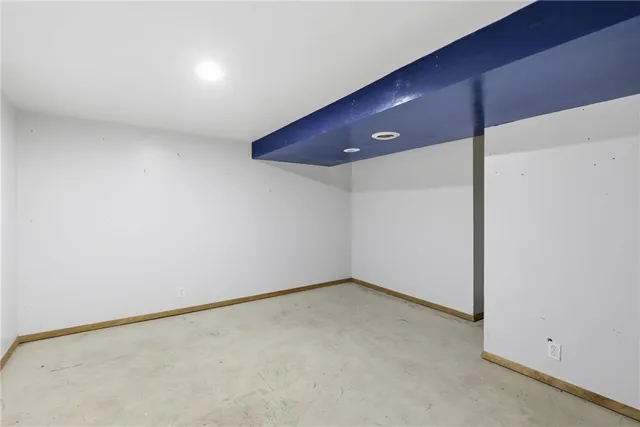 $130,000 | 8703 Manchester, Raytown, MO 64138