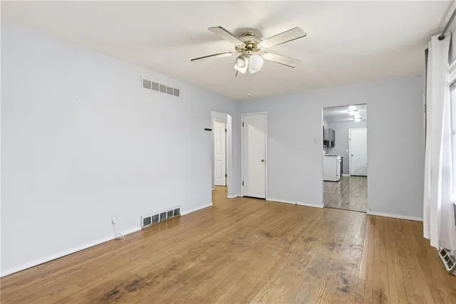 $130,000 | 8703 Manchester, Raytown, MO 64138