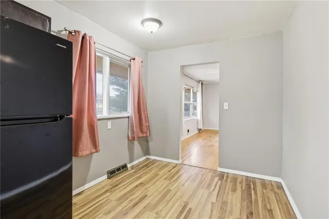 $130,000 | 8703 Manchester, Raytown, MO 64138