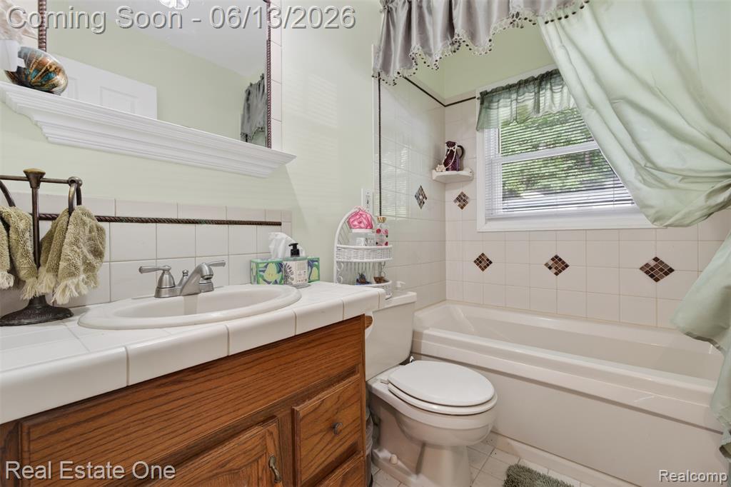 5466 Grange Hall Road Holly, MI 48442 - Photo 31 of 44