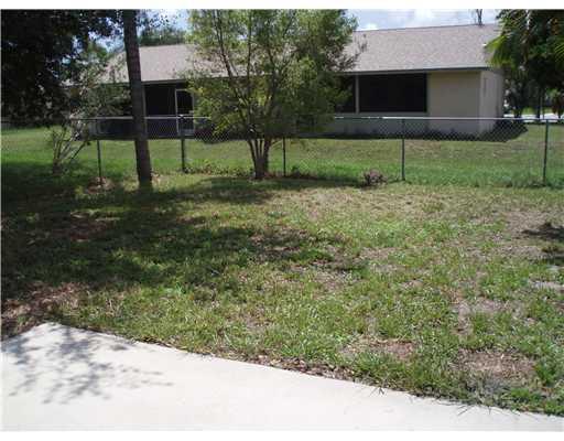 4910 Southeast Salvatori Road Stuart, FL 34997 - Photo 8 of 12 Gallery Image 8