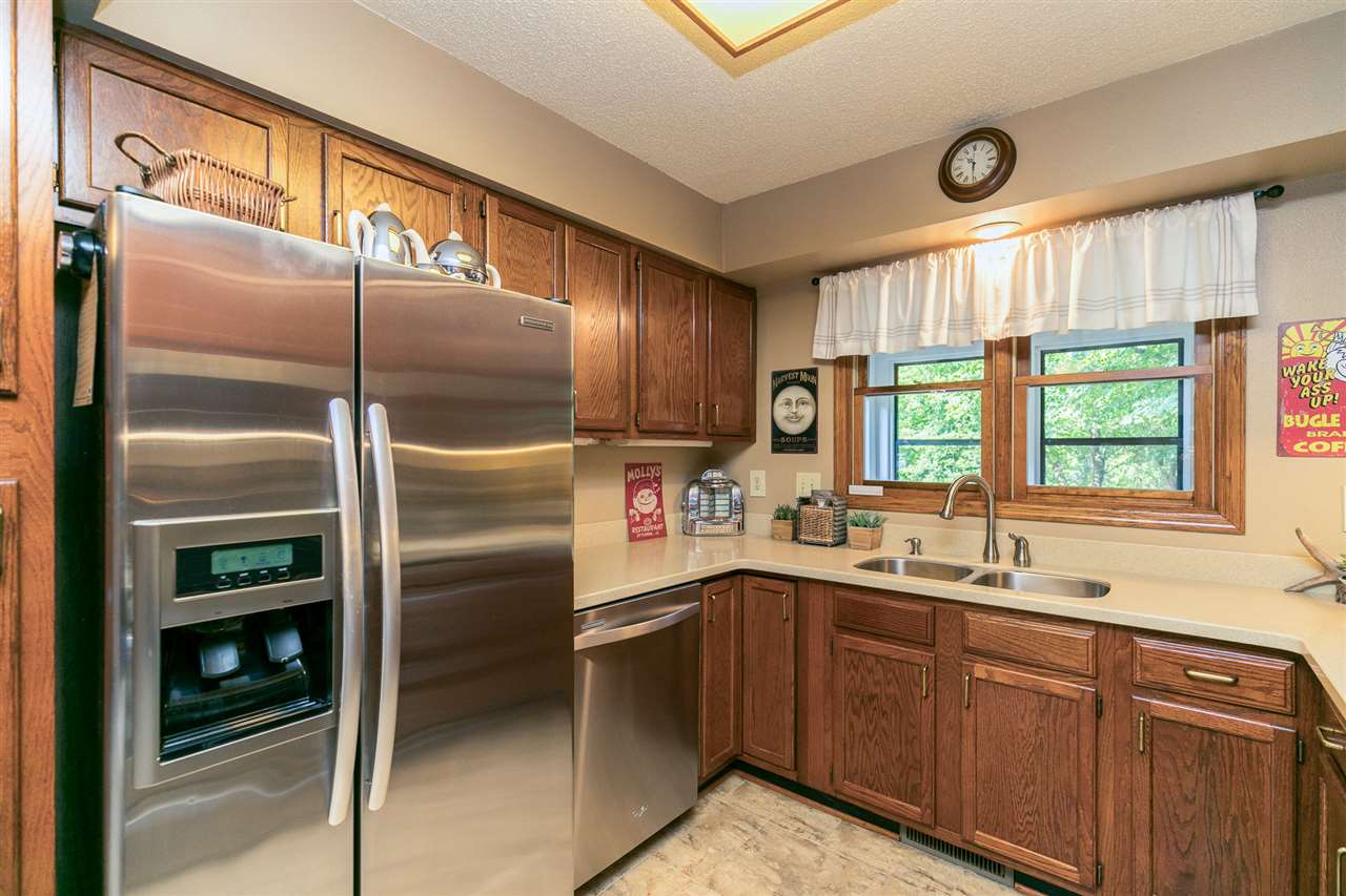 3713 Coppermill Road Northeast Cedar Rapids, IA 52402 - Photo 17 of 47 Gallery Image 17