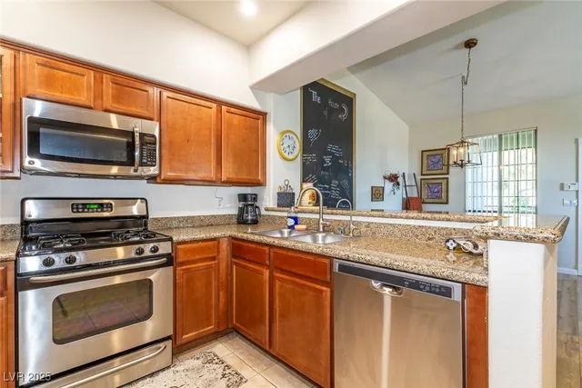 $2,150 | 1705 King James Street, Unit 202, Las Vegas, NV 89144