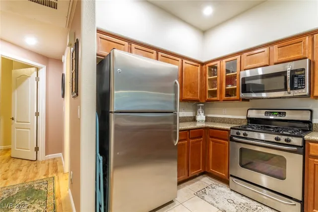 $2,150 | 1705 King James Street, Unit 202, Las Vegas, NV 89144