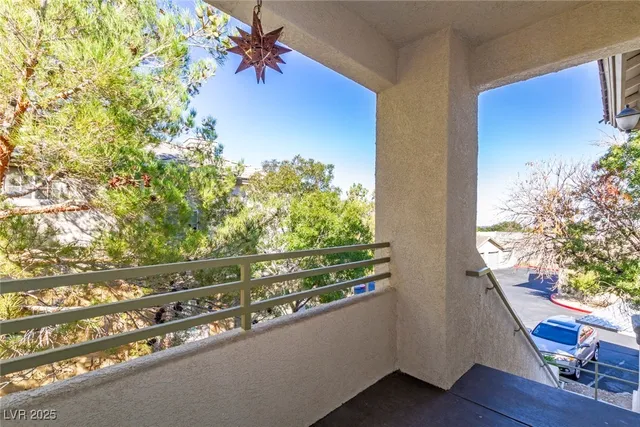 $2,150 | 1705 King James Street, Unit 202, Las Vegas, NV 89144