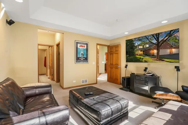 $3,200 | 292 Jennifer Court, Gurnee, IL 60031