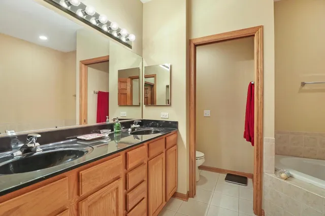 $3,200 | 292 Jennifer Court, Gurnee, IL 60031