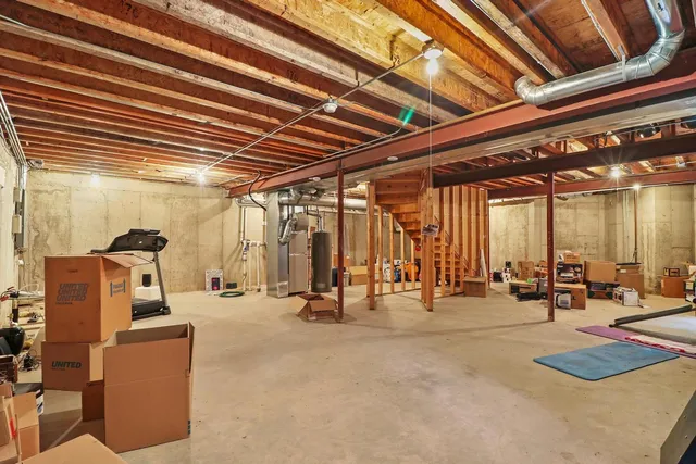 $3,200 | 292 Jennifer Court, Gurnee, IL 60031