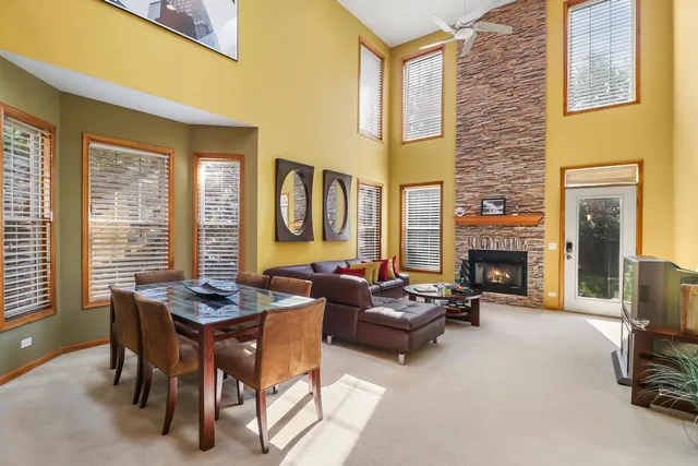 $3,200 | 292 Jennifer Court, Gurnee, IL 60031