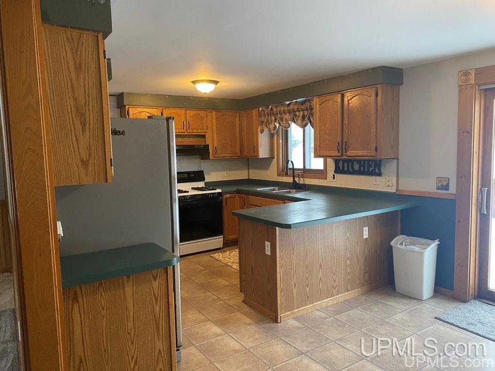 1355 River Road Germfask, MI 49836 - Photo 3 of 10 Gallery Image 3