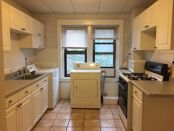 143 Fuller Street, Unit 3 Brookline, MA 02446 - Photo 4 of 12