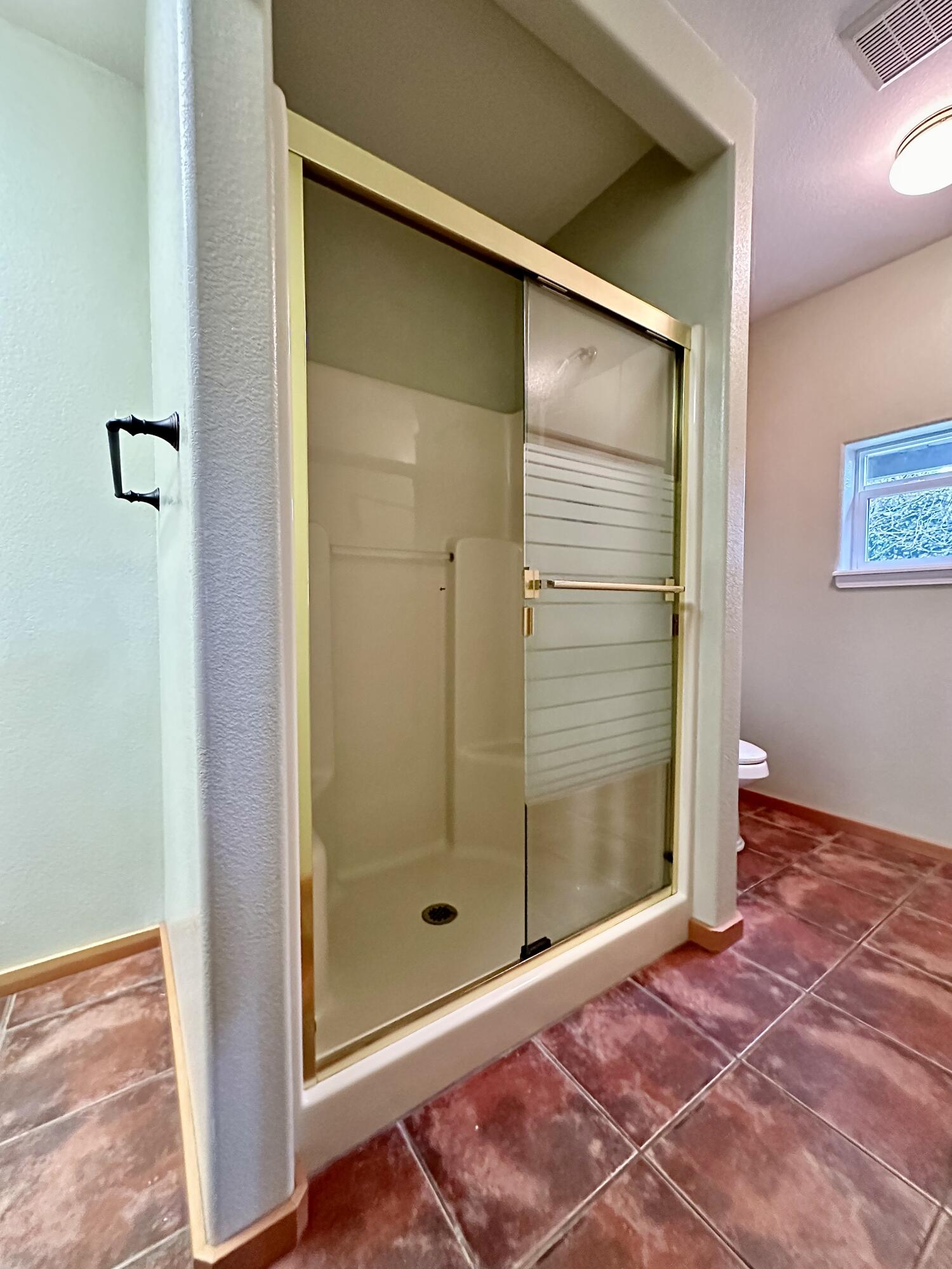 8548 Wagner Creek Road Talent, OR 97540 - Photo 37 of 100 23.2 prim bath