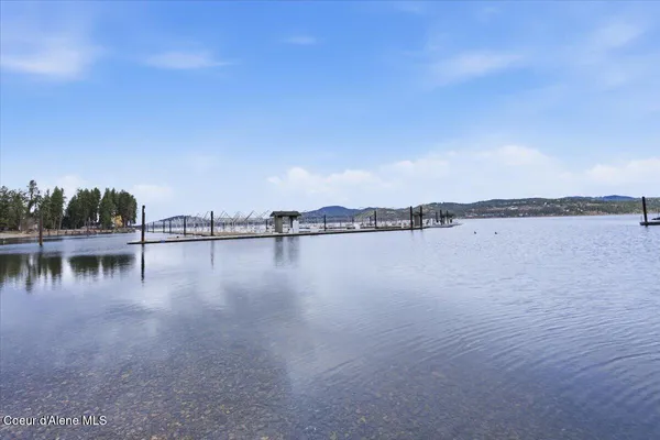 $748,000 | 4724 South Arrow Point Drive, Unit 207, Harrison, ID 83833