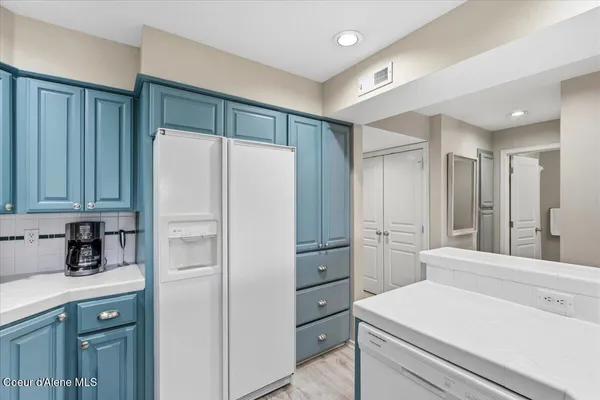 $748,000 | 4724 South Arrow Point Drive, Unit 207, Harrison, ID 83833