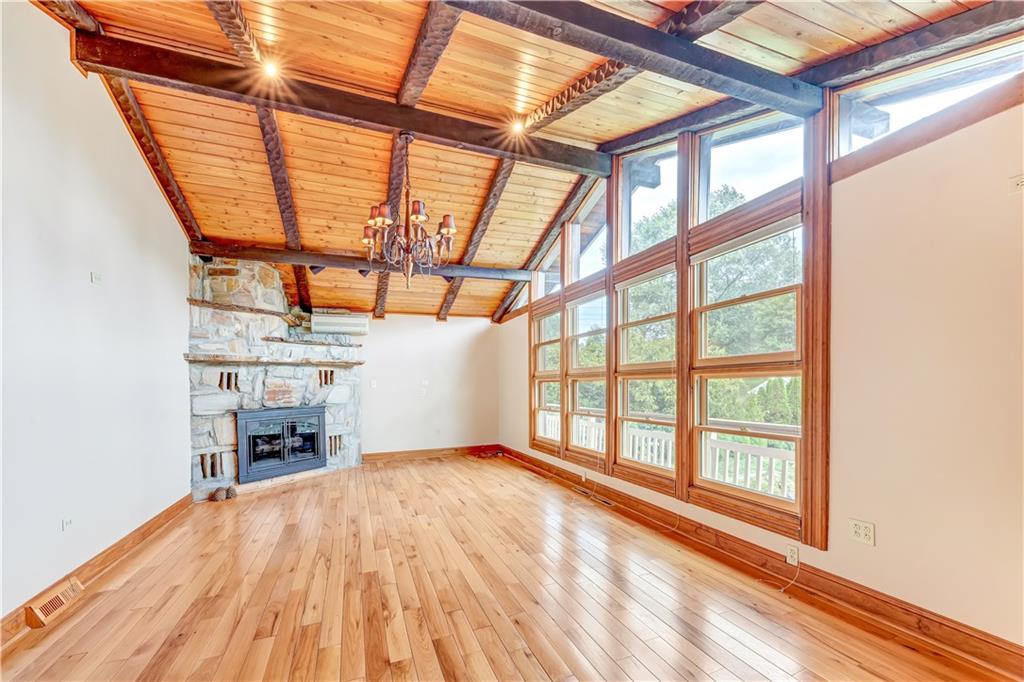 8 Dendron Drive Coraopolis, PA 15108 - Photo 12 of 25