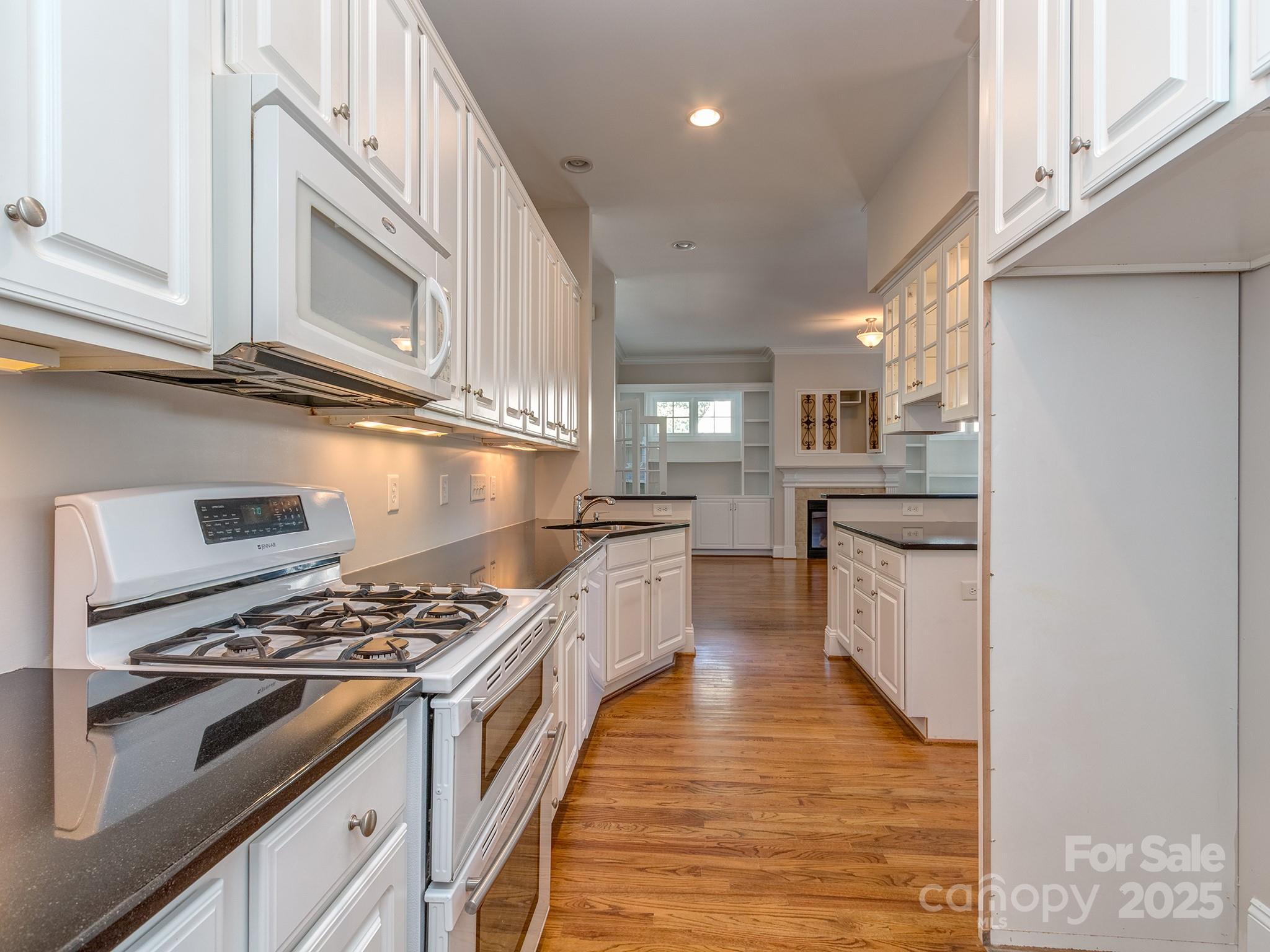 5227 Beacon Court Fort Mill, SC 29708 - Photo 11 of 47 Gallery Image 11