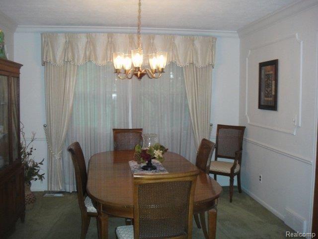 380 Shagbark Drive Rochester, MI 48309 - Photo 4 of 9 Dining Room