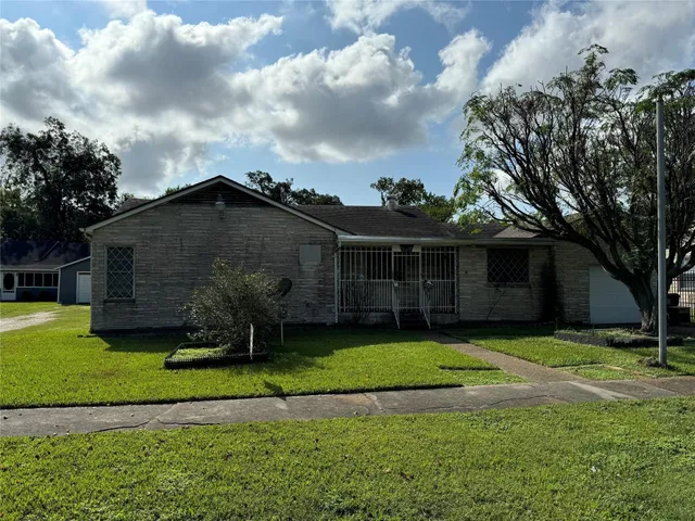 $1,800 | 7920 Findlay Street, Houston, TX 77017