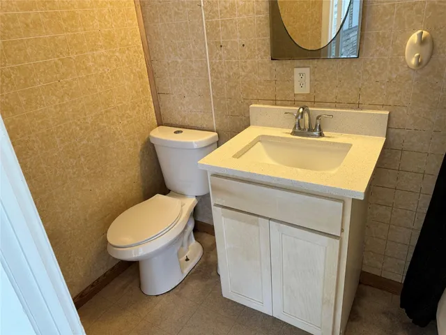 $1,800 | 7920 Findlay Street, Houston, TX 77017