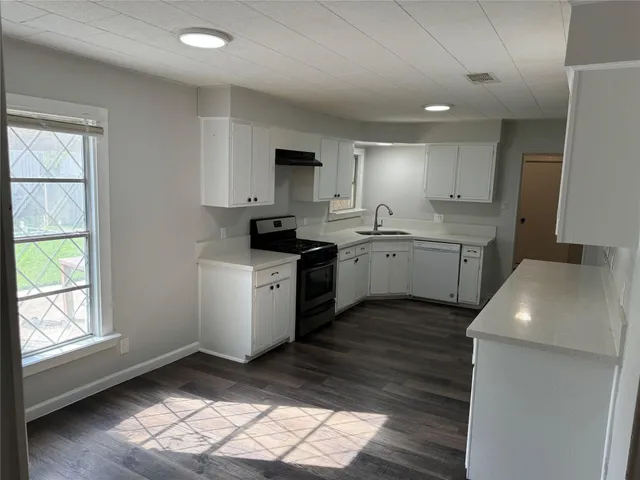 $1,800 | 7920 Findlay Street, Houston, TX 77017