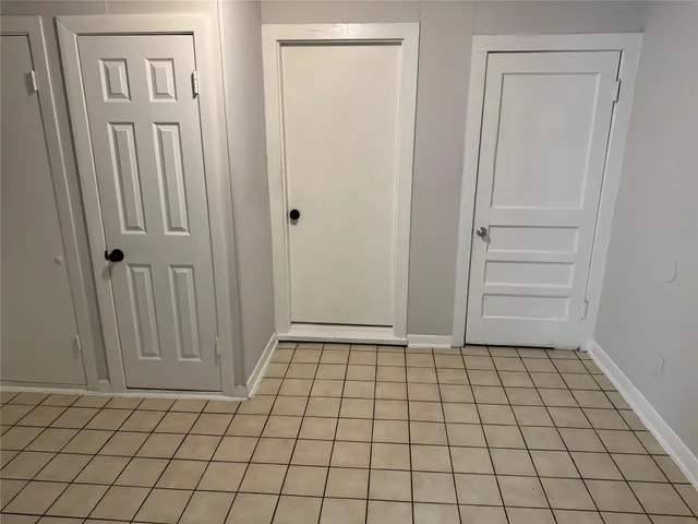 $1,800 | 7920 Findlay Street, Houston, TX 77017