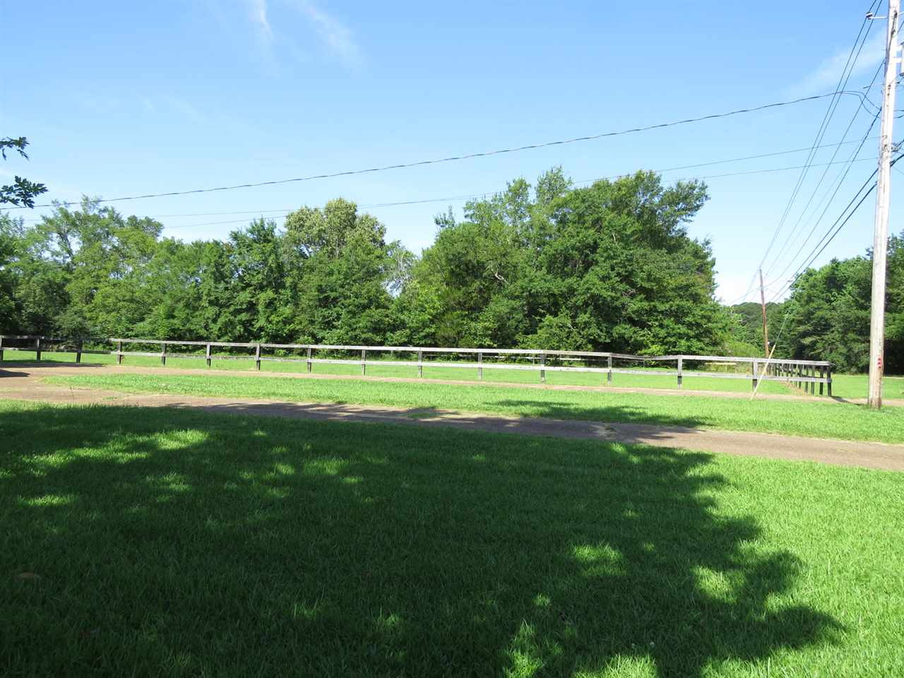 1205 McCluer Road Jackson, MS 39212 - Photo 2 of 15 Photo 2