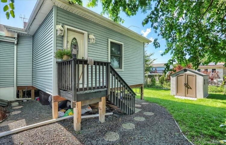 30 Spring Street Haverstraw, NY 10927 - Photo 4 of 28 Extra entry to first floor apartment from side of house