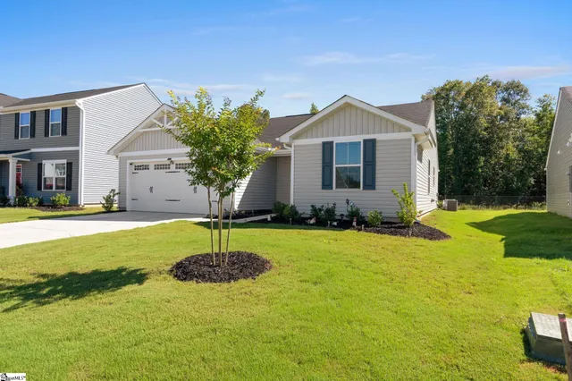 $224,900 | 215 Highland Sta Drive, Clinton, SC 29325