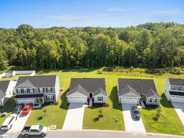 $224,900 | 215 Highland Sta Drive, Clinton, SC 29325