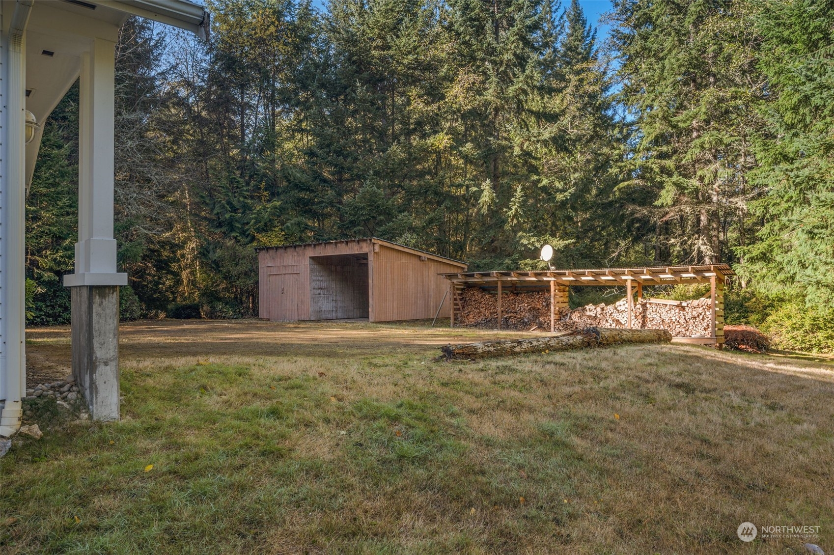 23406 Landers Road Southwest Vashon, WA 98070 - Photo 34 of 39 a view of a yard with large trees