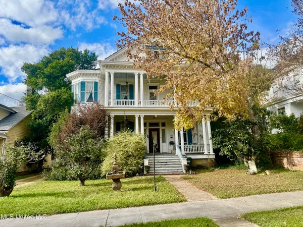 $425,000 | 404 South Commerce Street, Natchez, MS 39120