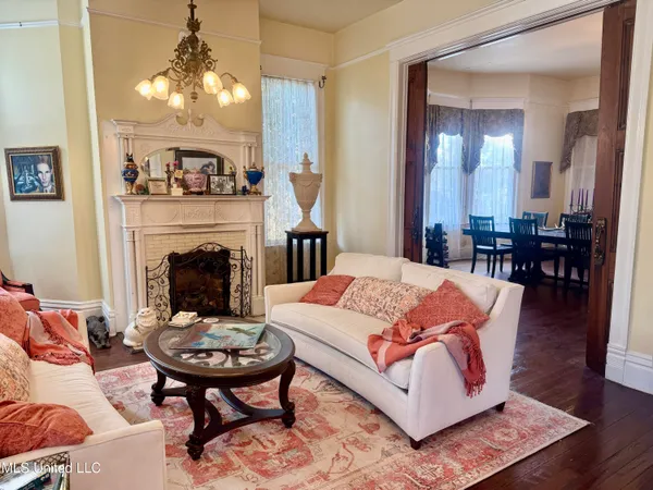 $425,000 | 404 South Commerce Street, Natchez, MS 39120