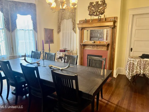 $425,000 | 404 South Commerce Street, Natchez, MS 39120